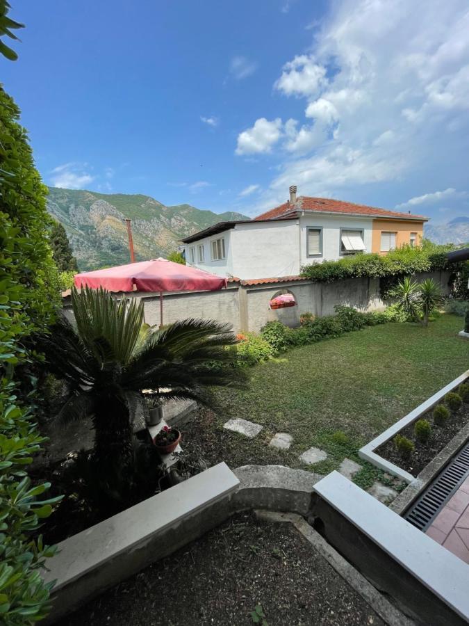 Apartment Garden Kotor Buitenkant foto